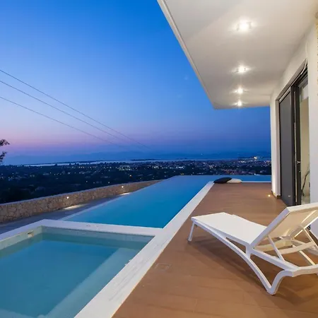 Ioniangems Villa *