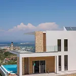Villa Ioniangems