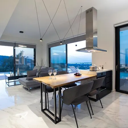 Ioniangems * Apolpaina