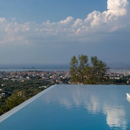 Ioniangems Villa *