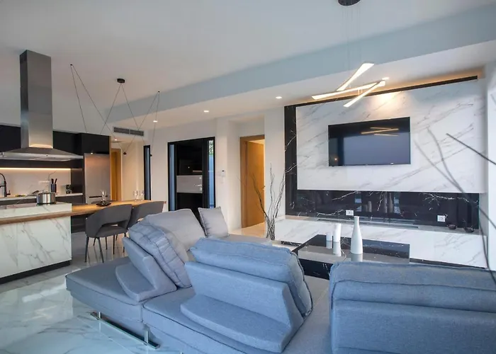 Ioniangems * Apolpaina